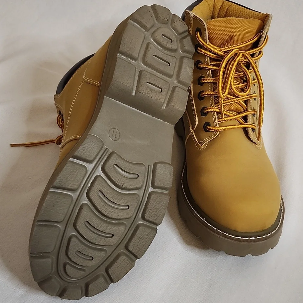Tan Lace-Up Men's  Steel Toe Boots